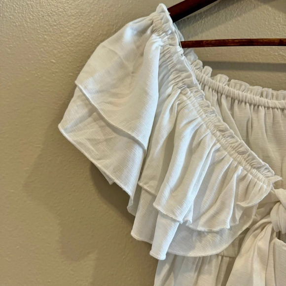 Impressions Boutique Front Tie Top In White Tiered Ruffle Off Shoulder Size M - Picture 2 of 8